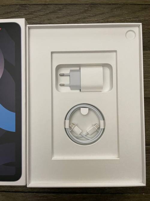 Apple iPad Air 4th Generation 64GB Wifi Space Grey (Mint Condition!) incl. (Magic Keyboard/Pencil)