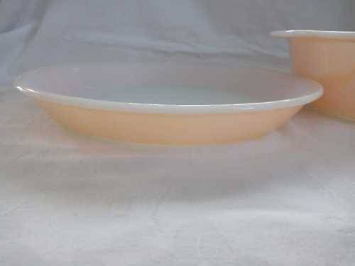 IN EXCELLENT CONDITION FIRE KING PIE DISH AND BOWL