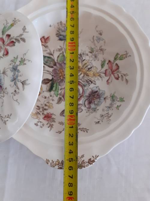 BEAUTIFUL SHERATON JOHNSON BROS TUREEN