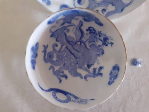 BEAUTIFUL TEA TRIO ROYAL WORCESTER