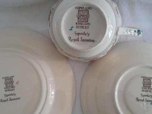 PERFECT BEAUTIFUL SPODE AUDLEY ROYAL JASMINE TEA TRIO (3 available)
