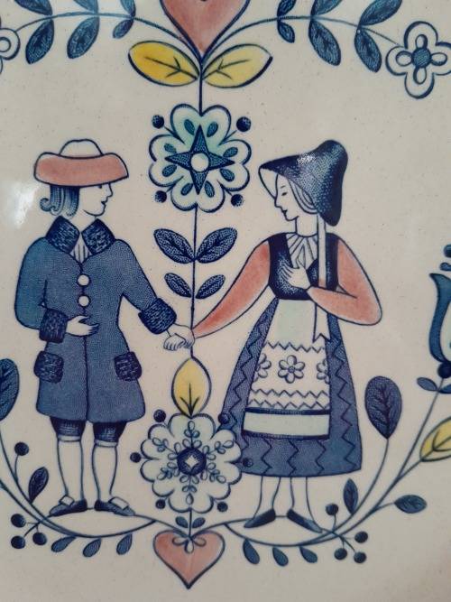 JOHNSON BROTHERS HEARTS and FLOWERS DINNER PLATE (6 available)