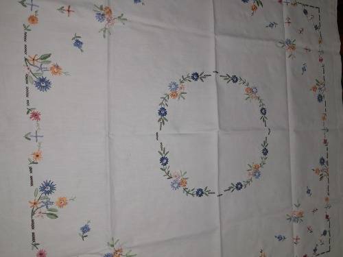 BEAUTIFUL HAND EMBROIDERED SQUARE HEAVY COTTON TABLECLOTH 90CM