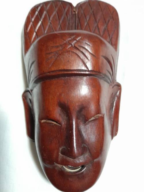 5 EASTERN ROSEWOOD MASKS/ PLAQUES
