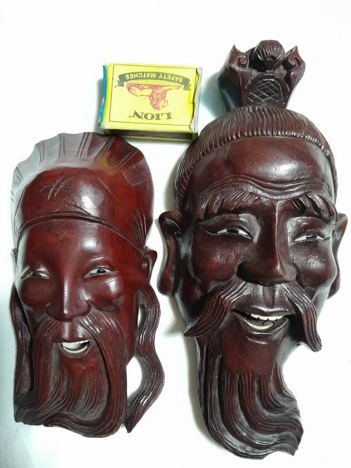 5 EASTERN ROSEWOOD MASKS/ PLAQUES