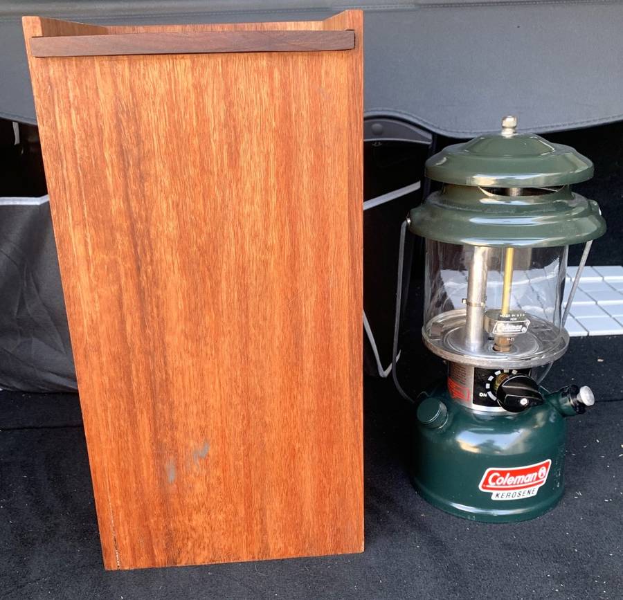 Coleman 214A700 Kerosene Lantern, Vintage Very Rare, New in wooden box.