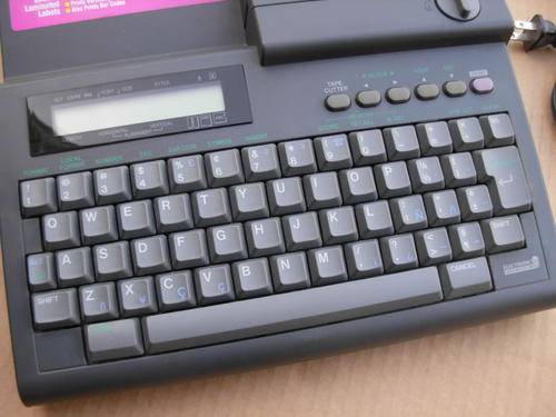 Brother P-Touch 8000 Professional Lettering System, replacement will cost over R3000