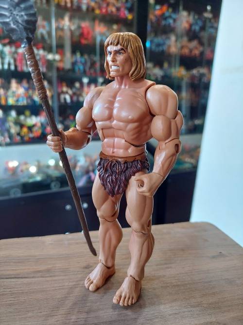 MOTUC OO-LARR Masters Of The Universe Classics Figure He-Man
