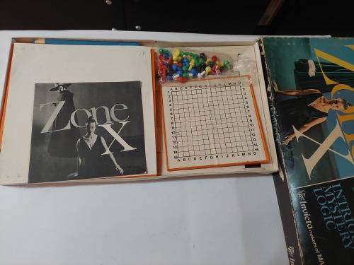VINTAGE ZONE X BOARD GAME