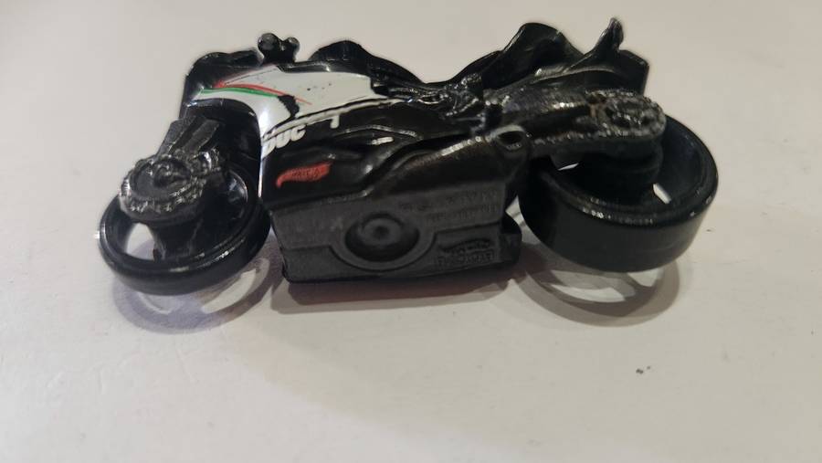 2017 HotWheels Moto Ducati