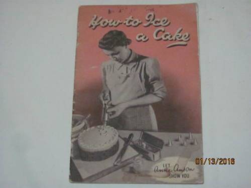 How to Ice a Cake ... let Anne Anson show you