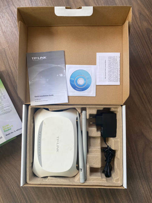 TP-Link TL-MR3420 300MBPS Wireless N 3G/4G Router ,Compatible LTE/HSPA+/HSUPA/HSDPA/UMTS/EVDO USB