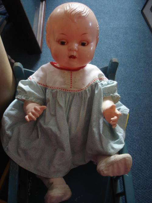 KADER OK HARD PLASTIC LARGE DOLL B3525 60 CMS C 1950