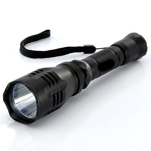 ***HIGH QUALITY*** 1600 Lumens LED Flashlight - Shockproof, Waterproof & Rechargable