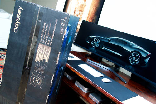 SAMSUNG 49` QLED Gaming Monitor CRG9