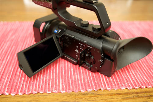 Sony HXR-NX80 4K NXCAM with HDR and Fast Hybrid AF