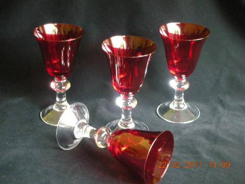 Set of 4 Red Wine glasses (3 Sets Available) - R1 Start NO RESERVE !!!!!!!!!!!!!!!!!!!!!!!!