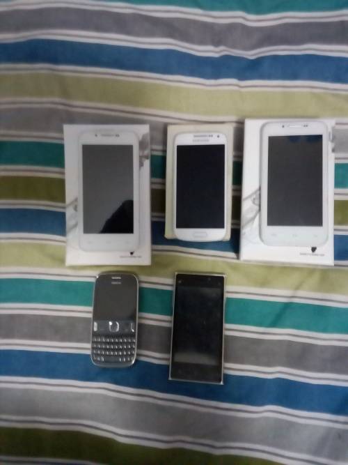 5x Phone bundle