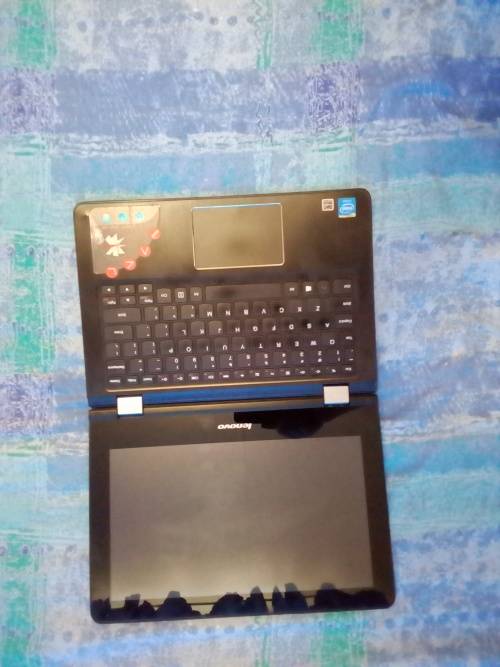Lenovo Yoga 300