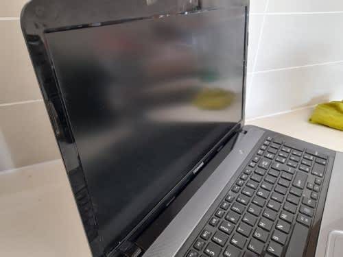 I5 TOSHIBA SATELITE L870 Please read description