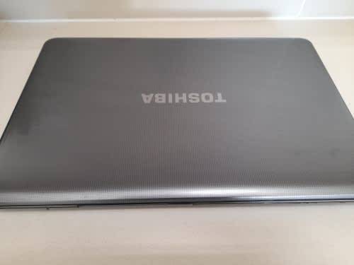 I5 TOSHIBA SATELITE L870 Please read description