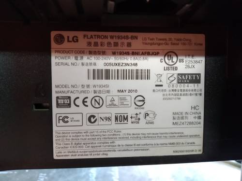 19` LG Flatron Monitor