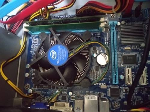 Gigabyte i3 Desktop PC 4gb ram