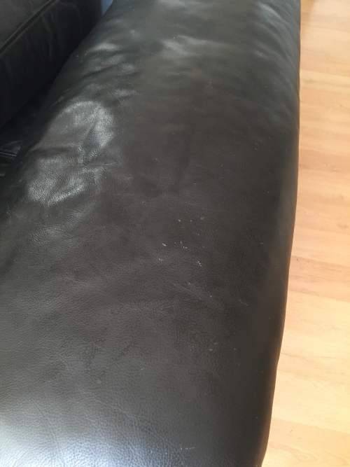 Beautiful Black Leather L-Shape Couch