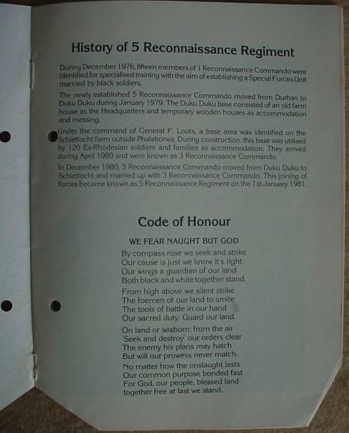 5 Reconnaissance Regiment Trooping of the Colour 5 December 1990, corners clipped off (5 Recce)