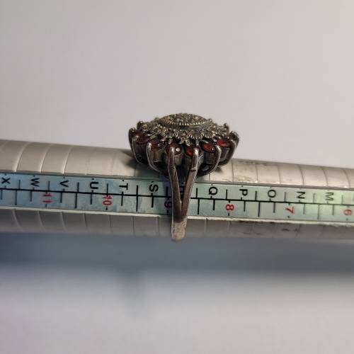 Vintage 925 Sterling Silver Ring with Deep Red Stones
