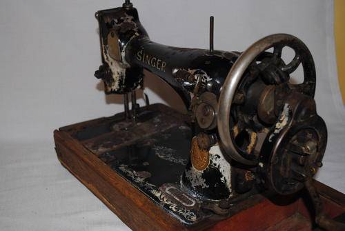 SINGER sewing machine WOW!!! free shipping