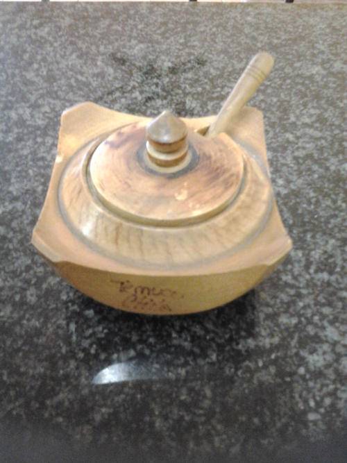 STUNNING VINTAGE WOOD SUGAR BOWL