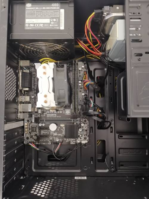 i7 7700 3.60GHZ- 16GB Ram- 1TB HDD