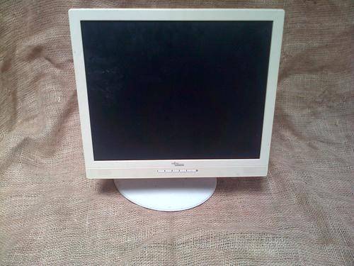 17" Monitor
