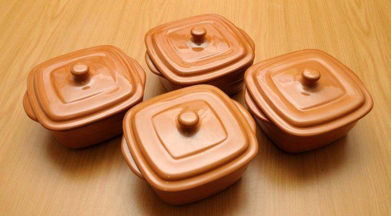 ***SPECIAL!***Terra-cotta Baking/Serving Dishes with Lid (Set of 4)
