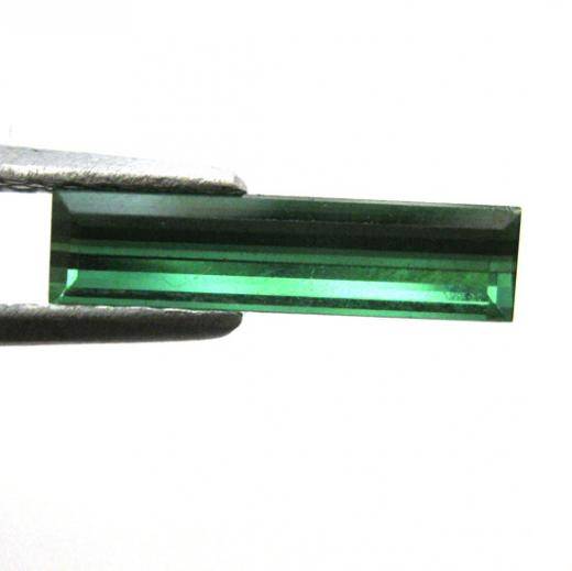 1.45 CTS. BAGUETTE CUT NATURAL GREEN TOURMALINE