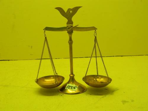 SMALL BRASS SCALE
