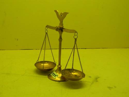 SMALL BRASS SCALE