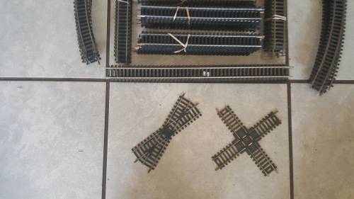 HO TRACK MOSTLY HORNBY (SEE PHOTOS)