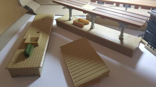 JOB LOT OF PLATFORMS (SEE PHOTOS)