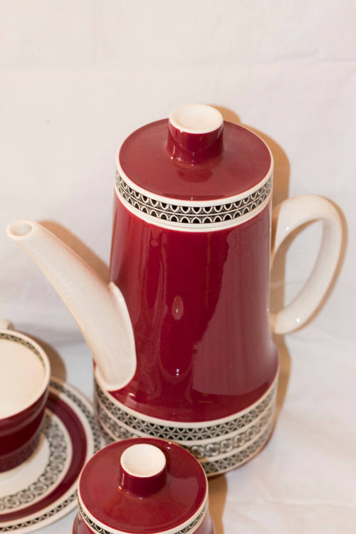 Old Villeroy Boch Mettlach Saar Rubin set