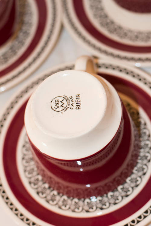 Old Villeroy Boch Mettlach Saar Rubin set