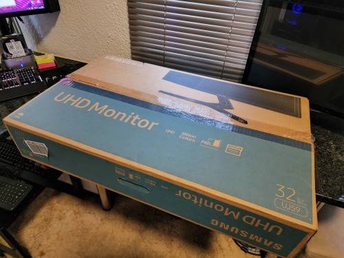 Samsung 32" 4k uhd 3840x2160