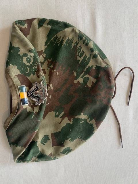 32 Battalion Pomfret Beret badge and bar All pins Original