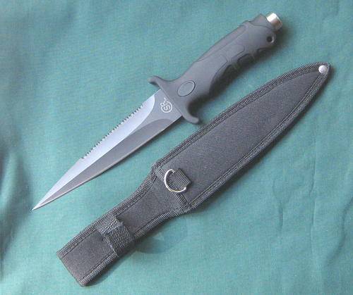 CSR BLACK FISHING SPEAR