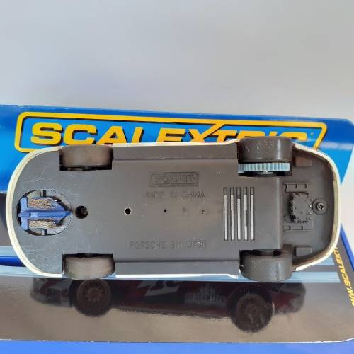Scalextric C2339 Porsche GT3R Boxed
