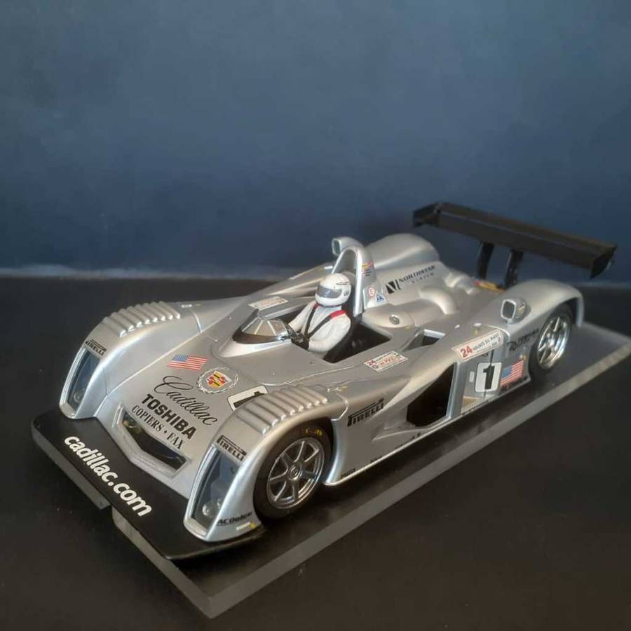 Scalextric C2258 Cadillac Northstar LMP Le Mans 2000