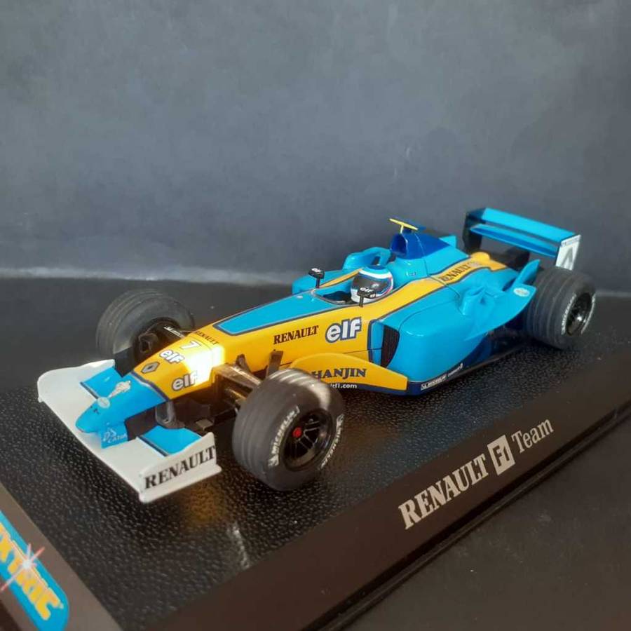 Scalextric C2397 Renault R23 F1 Boxed