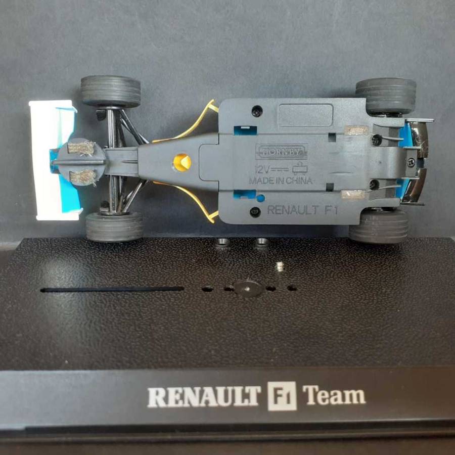 Scalextric C2397 Renault R23 F1 Boxed