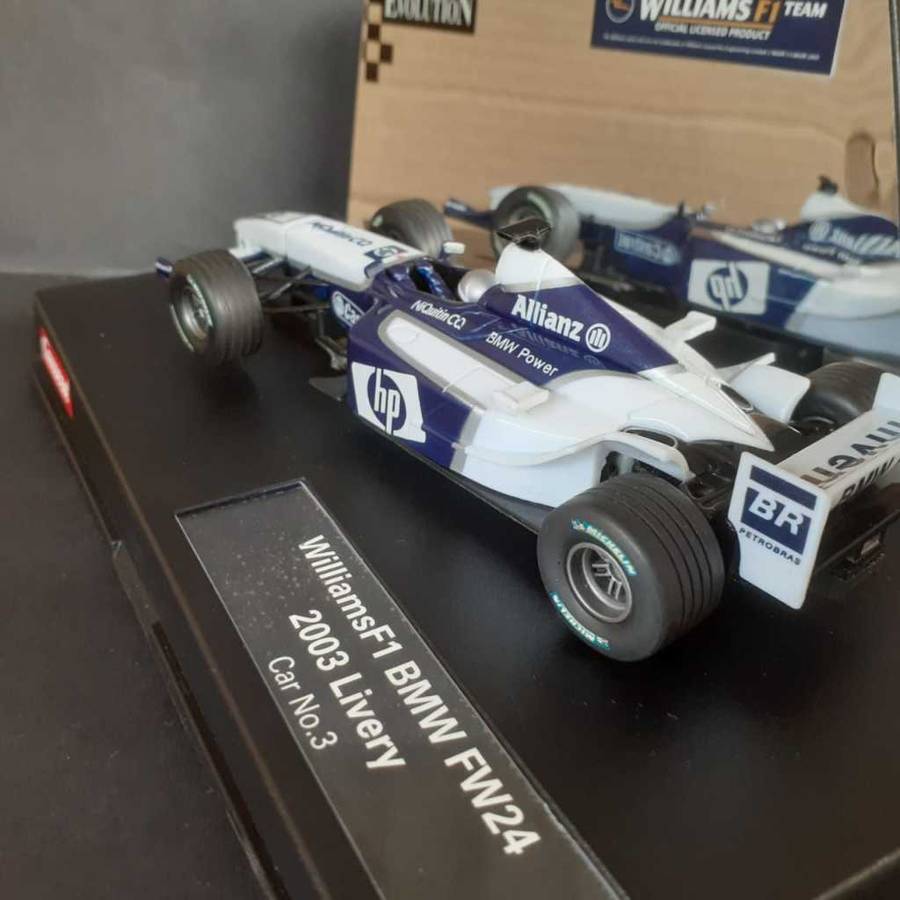 Carrera Evolution 25704 Williams F1 BMW FW24 2003 Livery Boxed